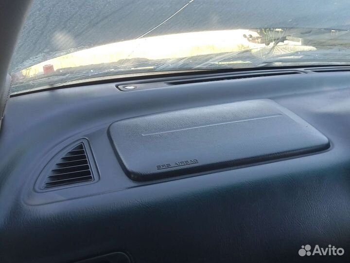 Торпедо Nissan Primera P11