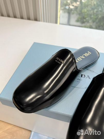 Мюли женские кожаные Prada
