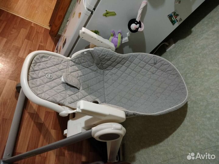 Стульчик для кормления happy baby