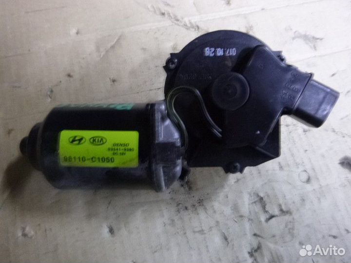 Моторчик стеклоочистителя передний hyundai sonata sonata VII 2015