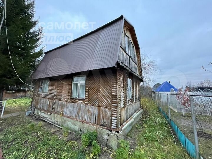 Дом 40 м² на участке 6 сот.