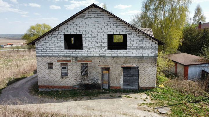 Здание, 400 м²