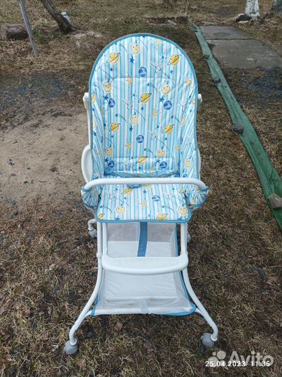 Детский стульчик для кормления