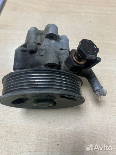 Насос Гура Hyundai Tucson 2.0 D4EA