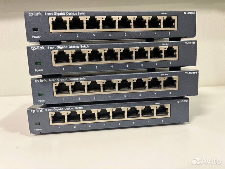 Коммутатор TP-Link TL-SG108 (хаб на 8 портов)