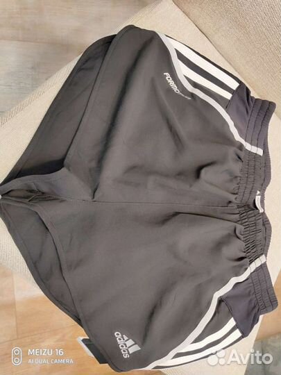 Шорты для бега