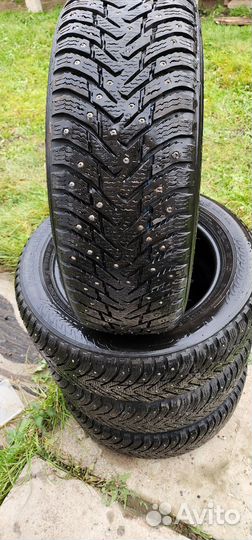 Nokian Tyres Hakkapeliitta 8 SUV 205/60 R16 96T