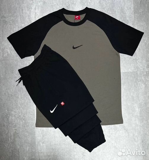 Костюм Nike