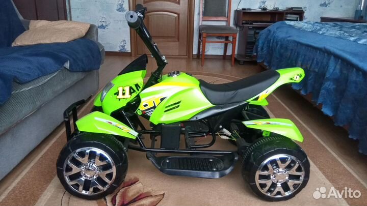 Детский квадроцикл на аккумуляторе б/у, как новый