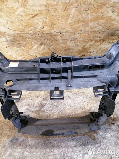 Панель передняя Ford Fiesta MK5