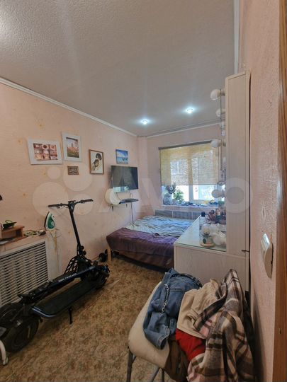 2-к. квартира, 42 м², 3/3 эт.