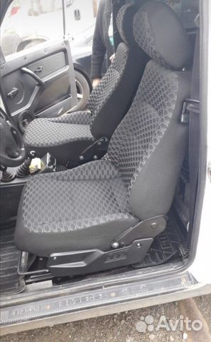 Комплект передних сидений на Ниву в цвете ромб