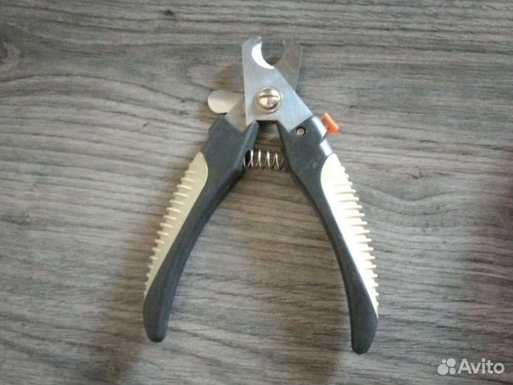 Когтерезка для собак