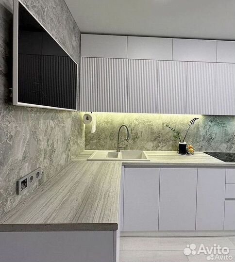 Кухонный гарнитур на заказ от фабрики