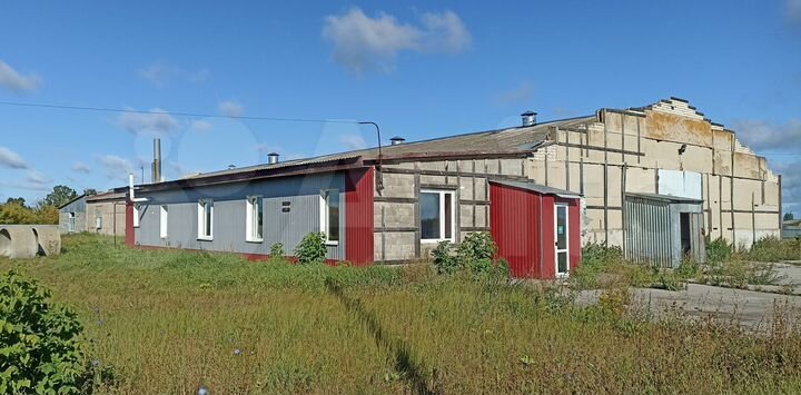 Здания на земельном участке 4 га