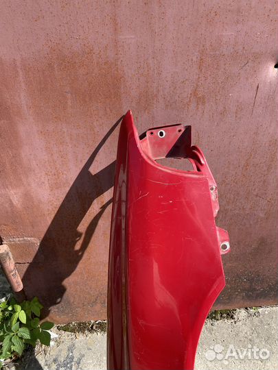 Крыло переднее правое Volvo S40, V40 дорест 260631