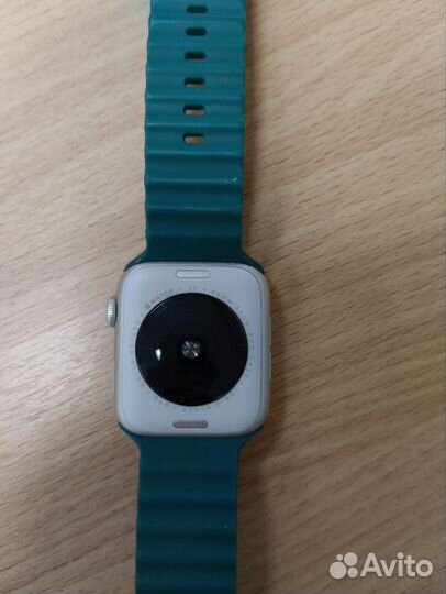 Смарт-часы Apple Watch SE 44mm