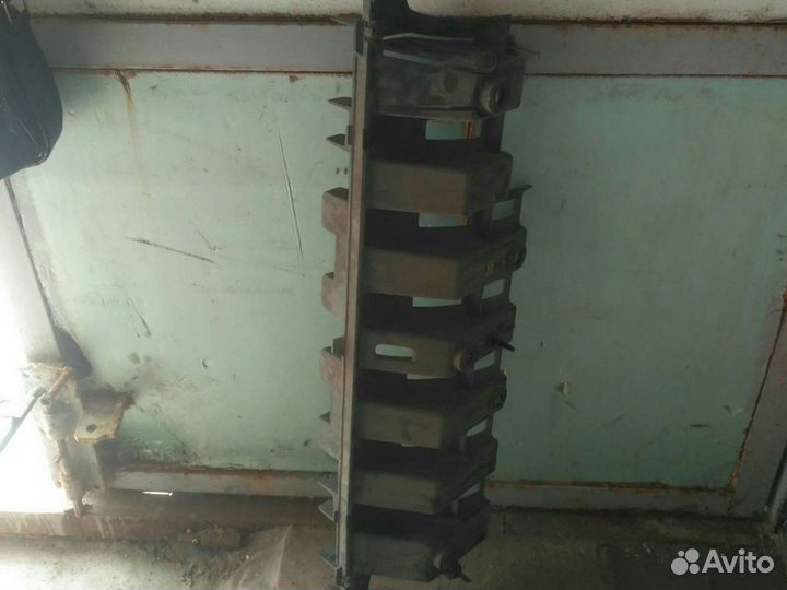 Усилитель заднего бампера пластик Пежо 3008