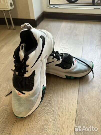 Кроссовки Nike Zoom Freak 3 N.I.K.E