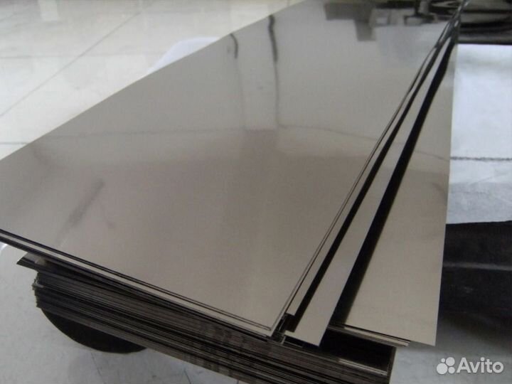 Титановый лист
