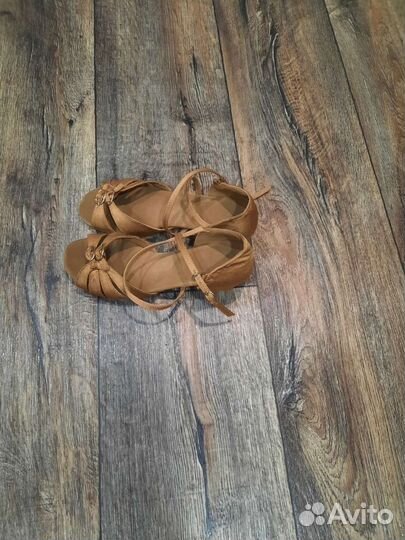 Туфли для бальных танцев