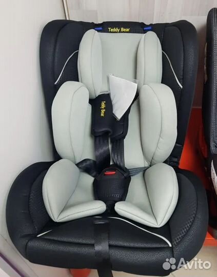 Детское автокресло с рождения до 4 лет