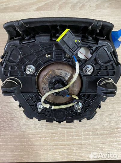 Подушка безопасности руля BMW