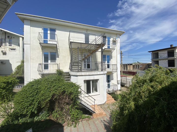 Дом 226 м² на участке 3,5 сот.