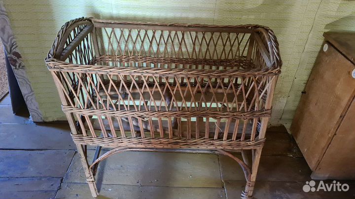 Люлька качка старинная плетеная