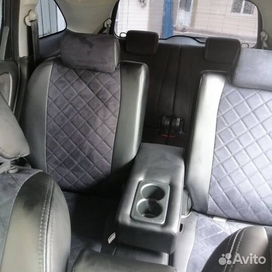 Авточехлы Nissan Latio