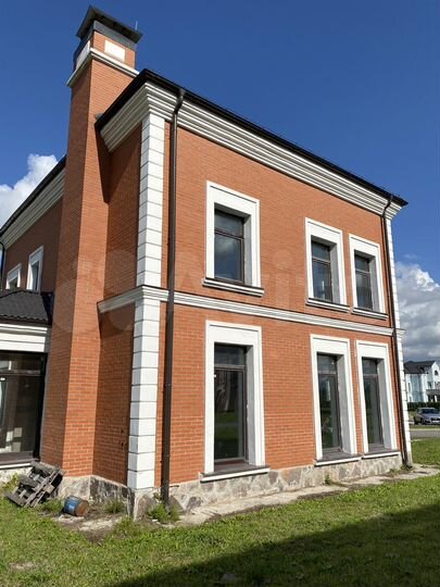 Коттедж 240 м² на участке 9,2 сот.