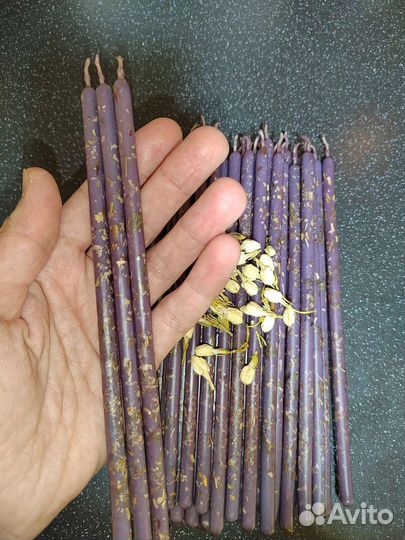 Фиолетовые восковые свечи с жасмином