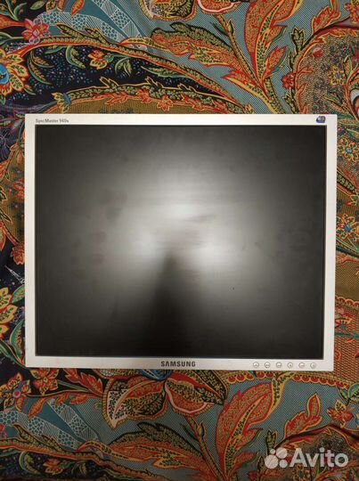 Монитор Samsung