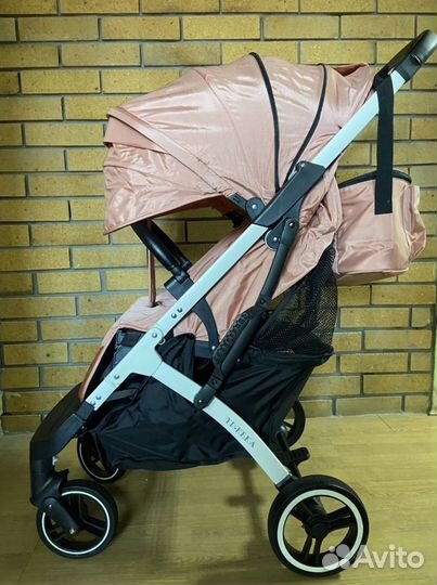 Прогулочная коляска yoya nuby