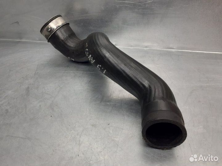 Патрубок интеркулера Volkswagen Passat B5