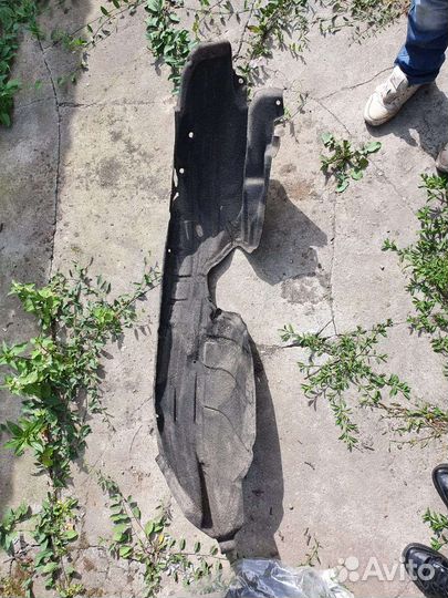 Подкрылки задние на toyota camry 40