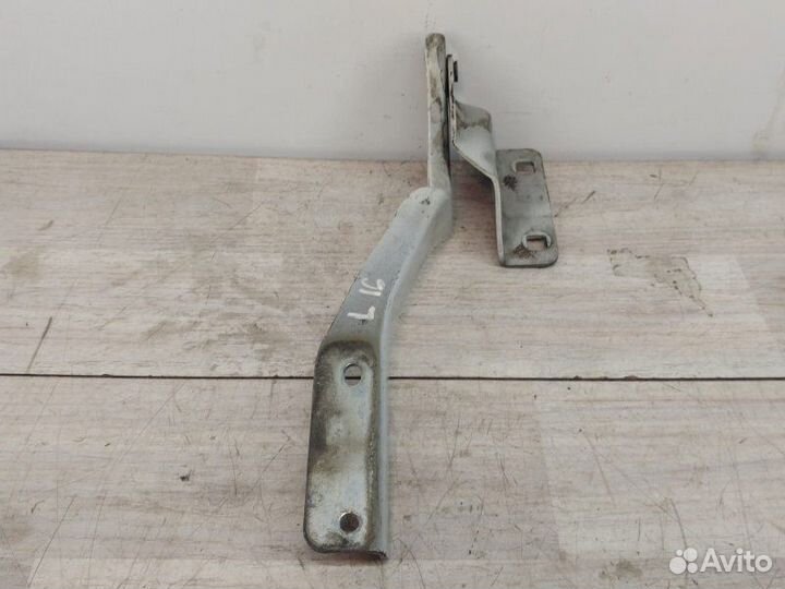 Петля капота левая Nissan Qashqai Vi HR16DE 2007