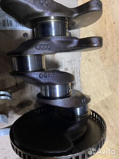 Коленвал VAG 1.8 Gen2 CDH CDA 06H105021H