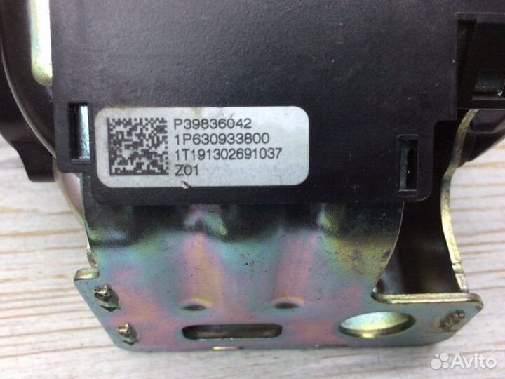 Ремень безопасности с пиропатроном задний правый