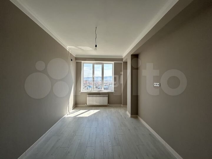 2-к. квартира, 77 м², 12/13 эт.