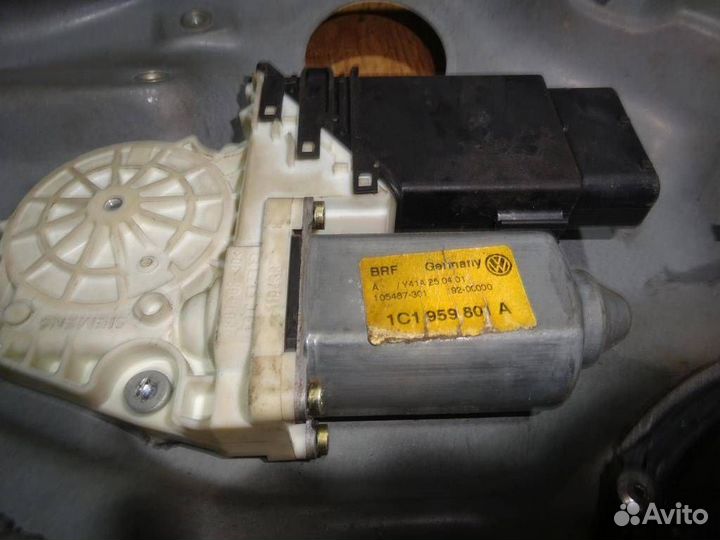 Стеклоподъемник электр. передний левый Volkswagen