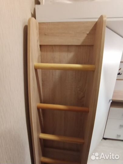 Кровать чердак