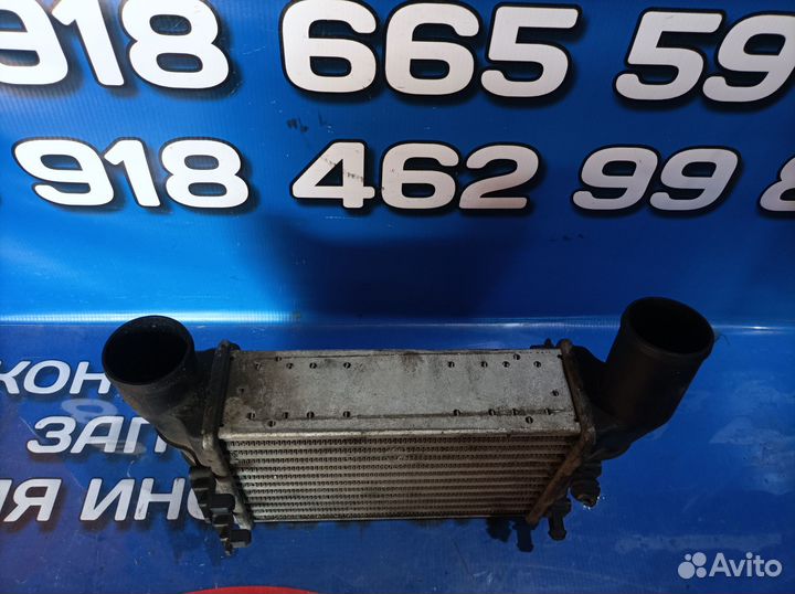 Радиатор интеркулера Audi,VW,VAG 058145805A