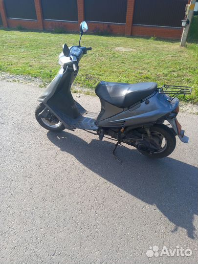 Suzuki Address V100