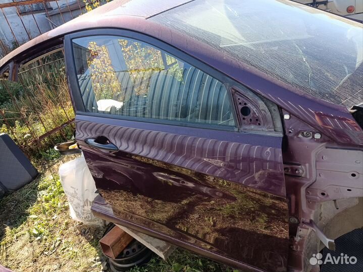 Дверь передняя правая на hyundai solaris