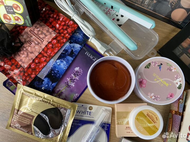 Набор косметики из 30 предметов