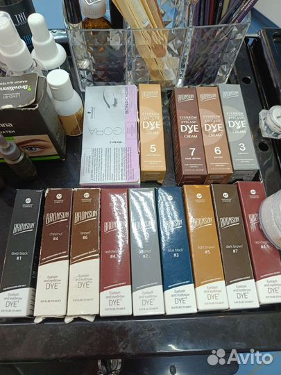 Мастер бровист