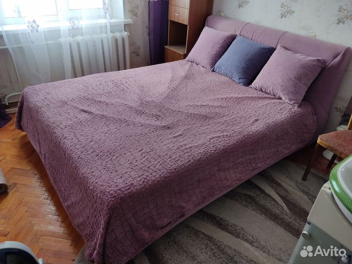 Кровать двухспальная б/у