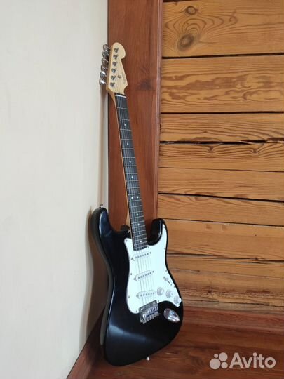 Электрогитара fender squier MM stratocaster Black