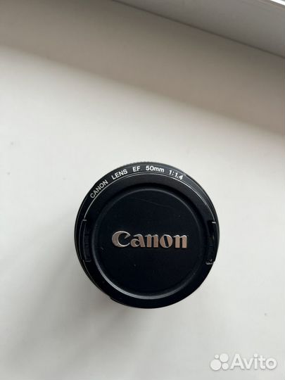Объектив Canon EF 50mm F 1.4